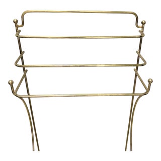 Vintage Hollywood Regency MCM Heavy Brass Freestanding Floor Towel Rack Shelf For Sale
