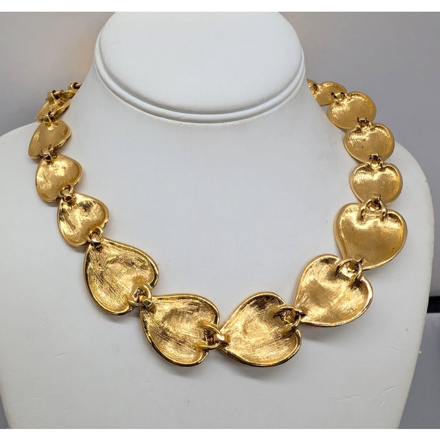 Napier Vintage 1982 Signed Napier Goldtone Heart Shaped Leaves Collar Necklace For Sale - Image 4 of 9