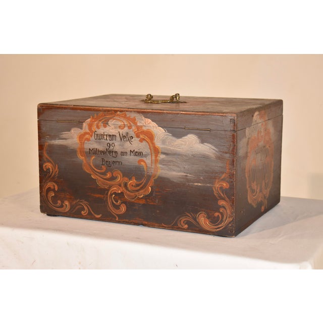 Rustic European !9th Century Pine Box With Hand-Painted Decoration For Sale - Image 3 of 12