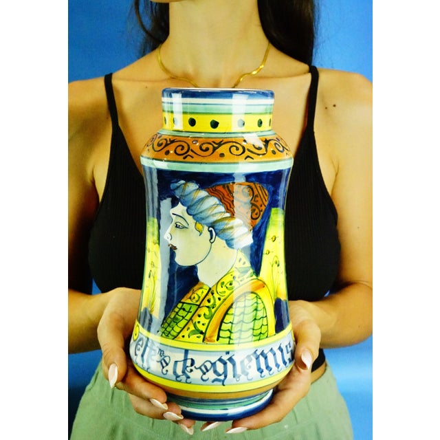 Black 20th Century Renaissance Albarello Pharmacy Vase in Majolica Ceramic from Deruta, Italy, 1950s For Sale - Image 8 of 18