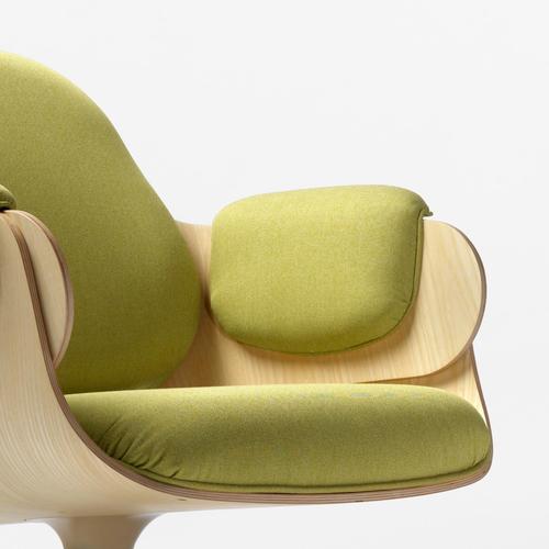 Low Lounge Chair in Ash by Jaime Hayon For Sale - Image 4 of 11