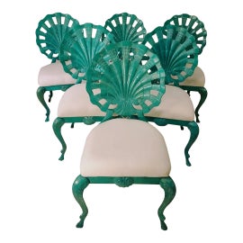 Example of Dorothy Draper Outdoor Seating