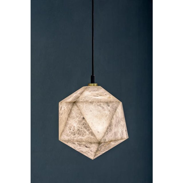 Meteorite 20 pendant lamp by united alabaster dimensions: ⌀ 20 cm all our lamps can be wired according to each country. If...