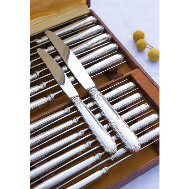 French Table and Starter Knife Set for 12 from Ravinet Denfert, 1950s, Set of 24 For Sale - Image 4 of 12
