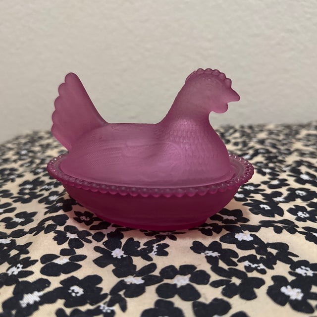 Glass Small Glass Hen on a Nest in Purple For Sale - Image 7 of 7