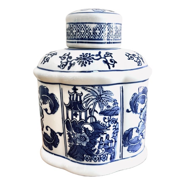 Chinoiserie Blue and White Emperor Covered Ceramic Ginger Jar For Sale
