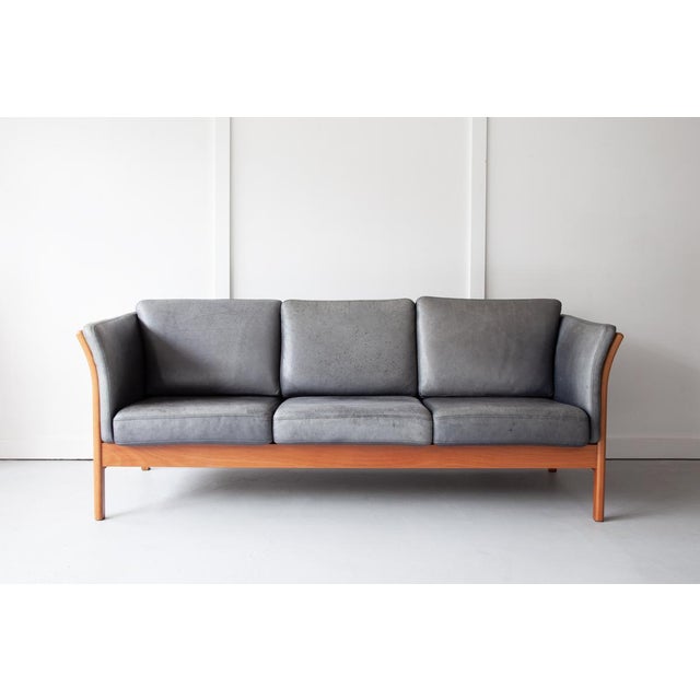 Mid-Century Danish Grey Leather 3-Seater Sofa from Mogens Hansen, 1960s For Sale - Image 4 of 9