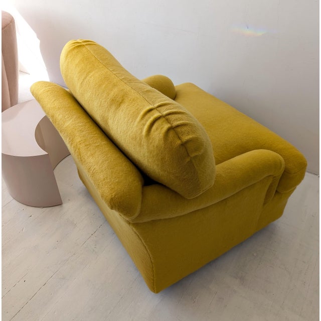 1970s Swivel Armchairs in Ochre Yellow Mohair from Kravet, USA, 1970s For Sale - Image 5 of 12