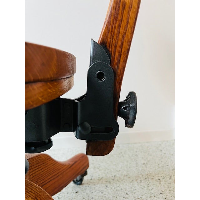 1930s Vintage Oak Stenographer Chair With Adjustable Back, Swivel Seat & Patented Base For Sale - Image 9 of 11