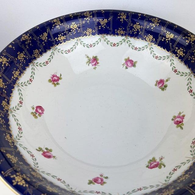 Blue Antique Victorian Large Mintons Wash Basin with Floral Garland Motif from Staffordshire Pottery, 1890s For Sale - Image 8 of 11