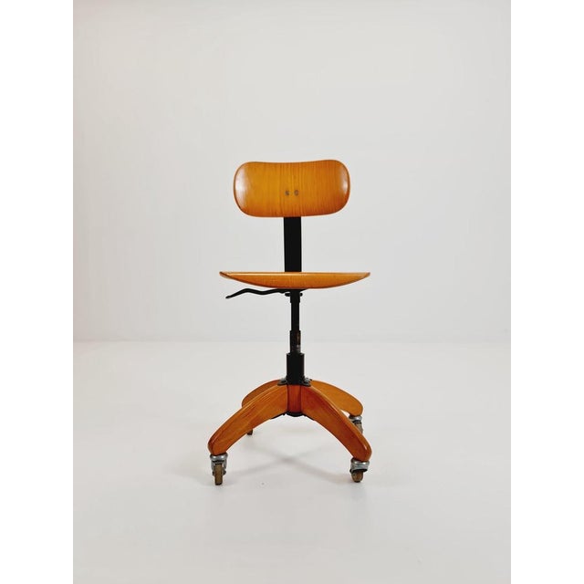 Vintage Bauhaus Swivel Office Chair in Wood by Böhler, 1940s For Sale - Image 10 of 11