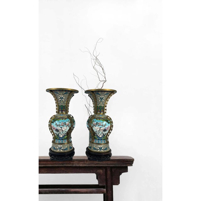 Chinoiserie Chinese Jingfa Blue & Gold 'Dragon Back' Cloisonne Beaker Form Vases With Auspicious Cranes & Lotus - A Pair on Wood Stands For Sale - Image 3 of 12
