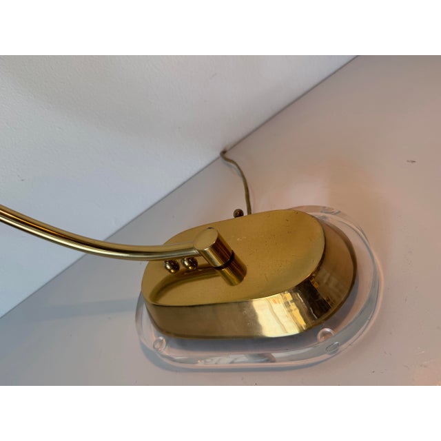 Metal Vintage Brass Mussel Shell Table Lamp With Lucite Base For Sale - Image 7 of 11
