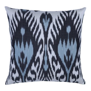 Contemporary Handmade Luxury Silk Throw Pillow With Down Feather Insert For Sale