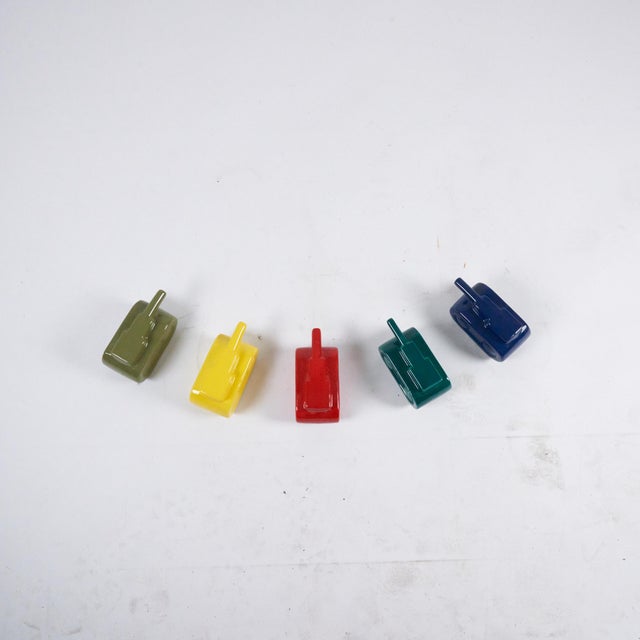 Tank Ornament Sculpture in Hand-Painted Ceramic Mold Risico from Artigianato Italiano For Sale - Image 5 of 18