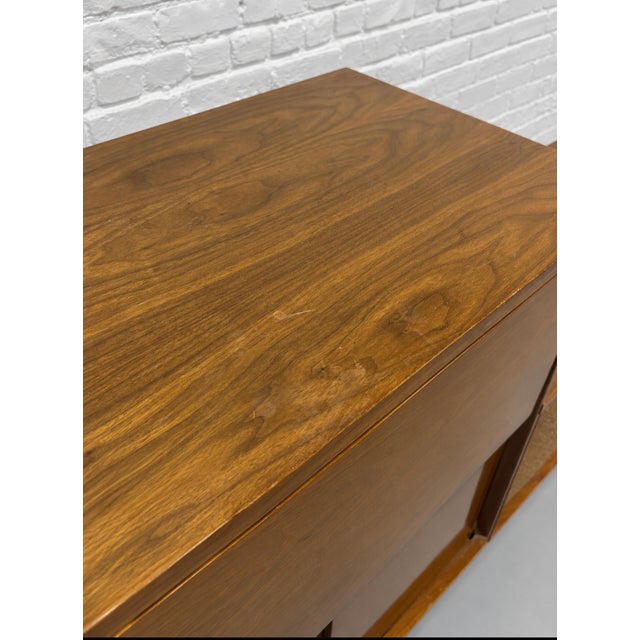Vintage Mid Century Modern Bar Cabinet | Credenza Console | Liquor Cabinet, C. 1960’s For Sale - Image 18 of 18
