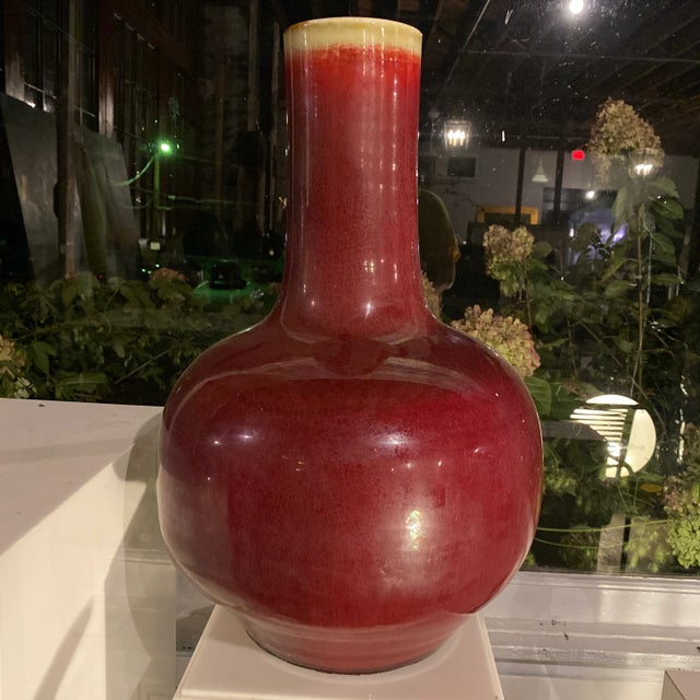 The Tianqiuping style vase is also known as “globular” and originates in the Ming dynasty era of China. The slim tapered...