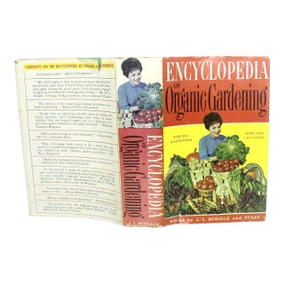 1977 Encyclopedia of Organic Gardening, Rodale Vintage Hard Cover Book Bookshelf Styling, Gift for Gardener For Sale