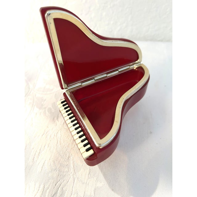 1960s Mid-Century Ruby Red Alabaster Piano Trinket Box For Sale - Image 5 of 7
