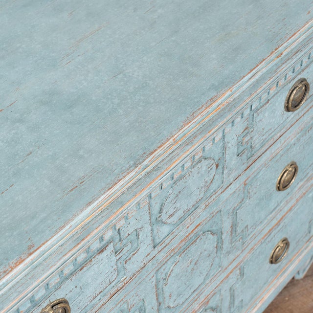 19th Century Swedish Pair of Blue Chest of Three Drawers or Nightstands For Sale - Image 6 of 17