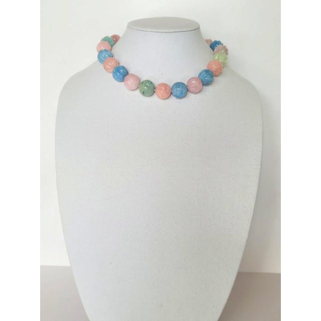 2020s Carved Aquamarine Morganite Necklace With Sterling Silver Aquamarine Clasp For Sale - Image 5 of 10