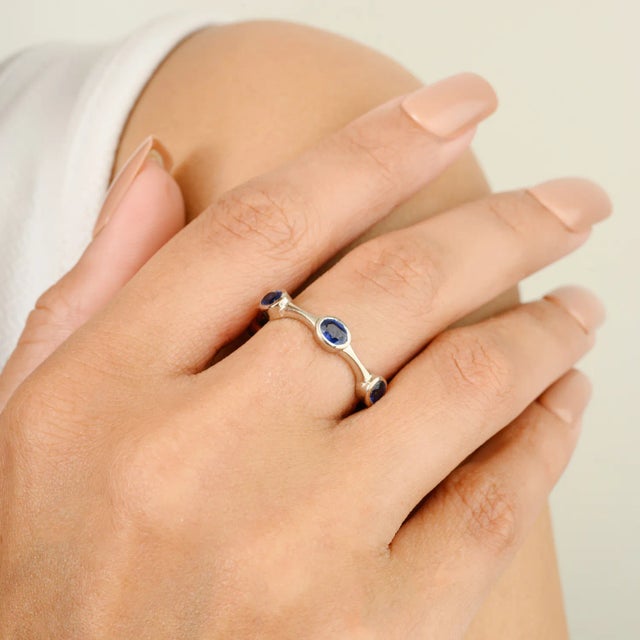 Minimal Everyday Blue Sapphire Stackable Band Ring in 14k Size 6.5 For Sale - Image 4 of 10