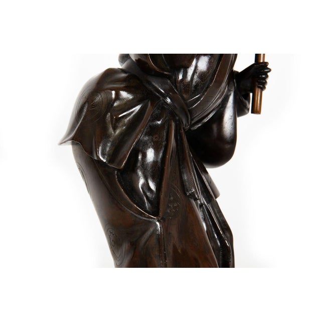 A Fine Japanese Meiji Period Antique Bronze Sculpture of a Samurai Warrior For Sale - Image 14 of 18