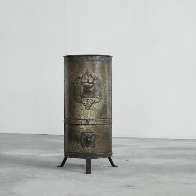 Gold Arts and Crafts Umbrella Stand in Hand Hammered Metal, 1890s For Sale - Image 8 of 12