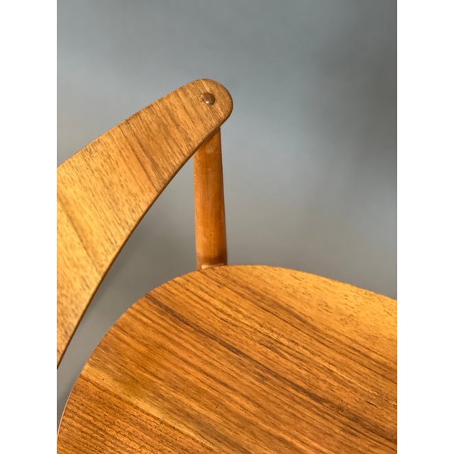 Metropolitan Chair by Ejner Larsen Axel Bender for Fritz Hansen For Sale - Image 5 of 8