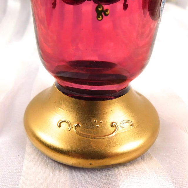 1970s Pink Footed Glass Vase With Dimensional Flowers and Gold Trim For Sale In San Francisco - Image 6 of 6