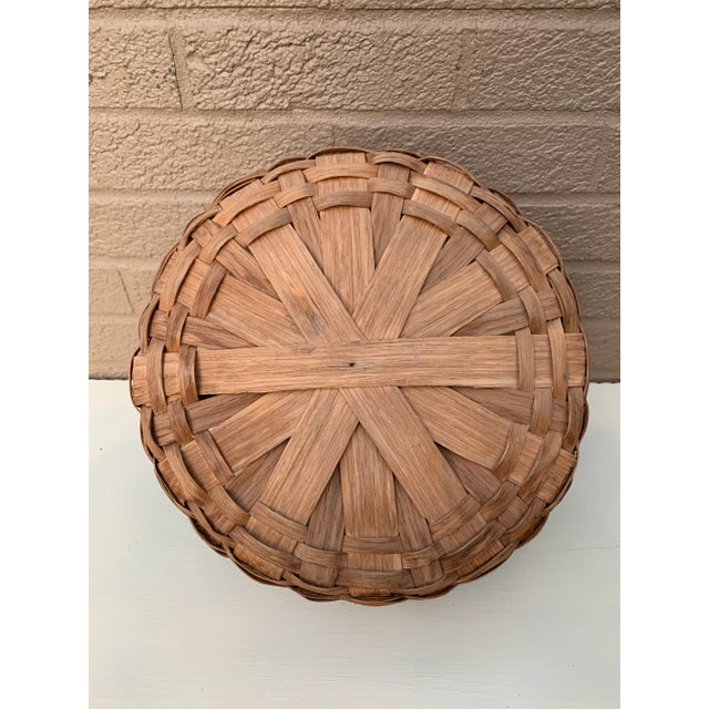Antique Early 20th Century American Splint Oak Gathering Basket For Sale - Image 11 of 11
