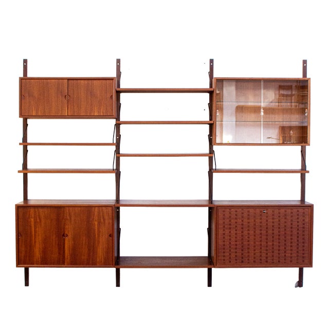 Mid-Century Royal Wall Shelving System in Teak by Poul Cadovius for Cado, 1960s For Sale