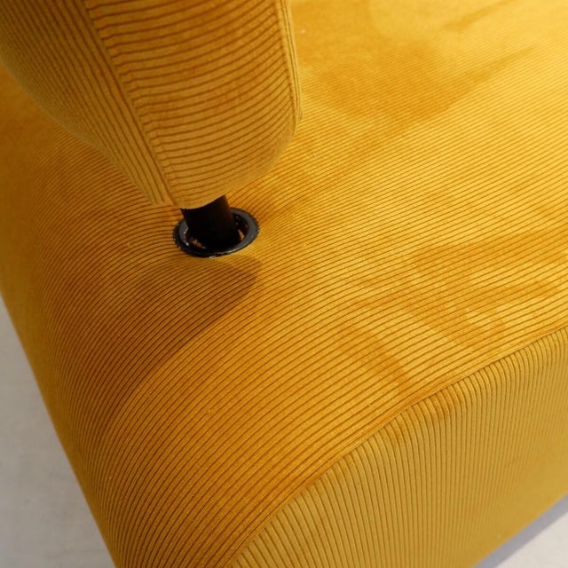 Vintage Lounge Chairs in Corduroy Upholstery, 1970s, Set of 2 For Sale - Image 4 of 8