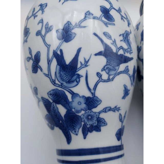 Blue Pair of 1980s Asian Blue & White Vases For Sale - Image 8 of 9