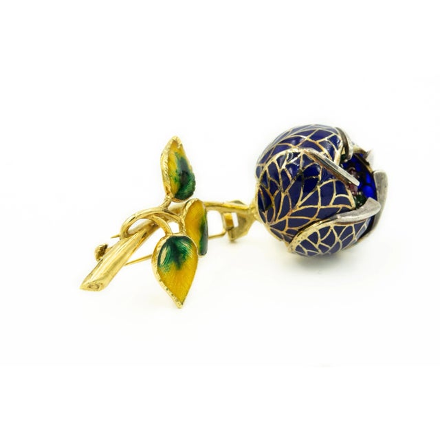 Plique à Jour Enamel Ruby Emerald en Tremblant Flower Gold Brooch Matching Ring - 2 Pieces For Sale - Image 4 of 12