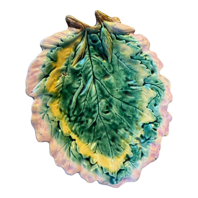 Antique Etruscan Majolica Leaf Bowl, C 1879-1892 For Sale