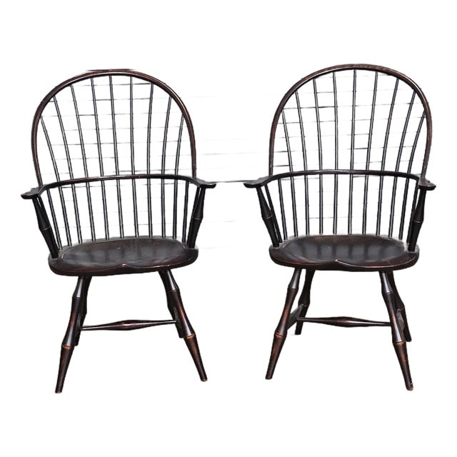Late 20th Century Pair of d.r. Dimes Sack Back Windsor Arm Chairs Bench Made Black Crackle Finish For Sale