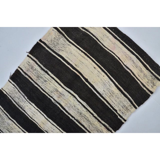 Vintage Turkish Kilim Runner – Minimalist Striped & Tribal Geometric Wool Hallway Runner For Sale In Phoenix - Image 6 of 10