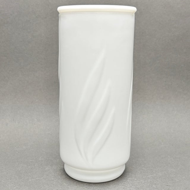 Mid 20th Century Vintage Mid-Century White Milk Glass Swirl Cylinder Vase For Sale - Image 5 of 8