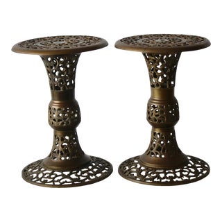 Ornate Cast Pierced Brass Pedestal End Side Table Plant Stand Vintage Mid Century Hollywood Regency-A Pair For Sale