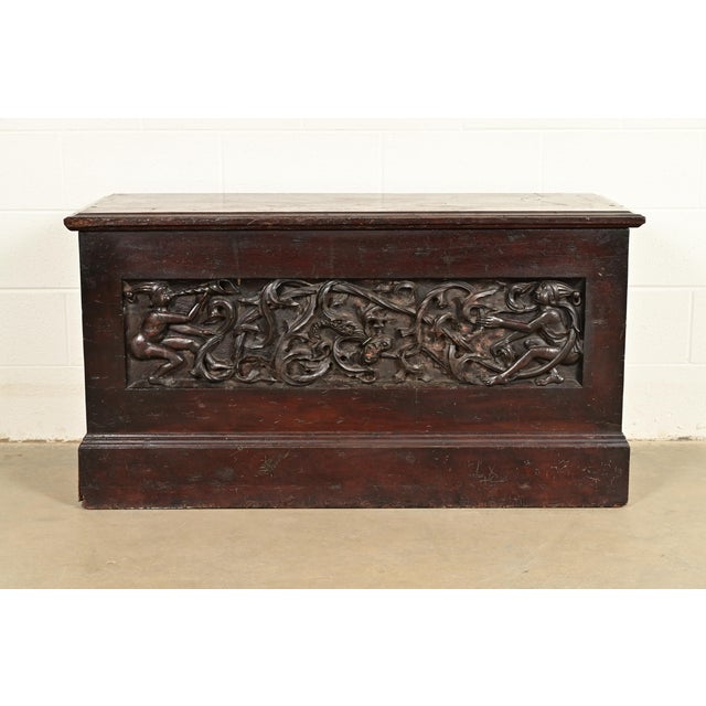 R. J. Horner Style Antique Italian Renaissance Revival Carved Walnut Blanket Chest, Circa 1880s For Sale - Image 13 of 13