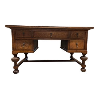 Late 20th Century William and Mary Revival Oak Executive Desk For Sale