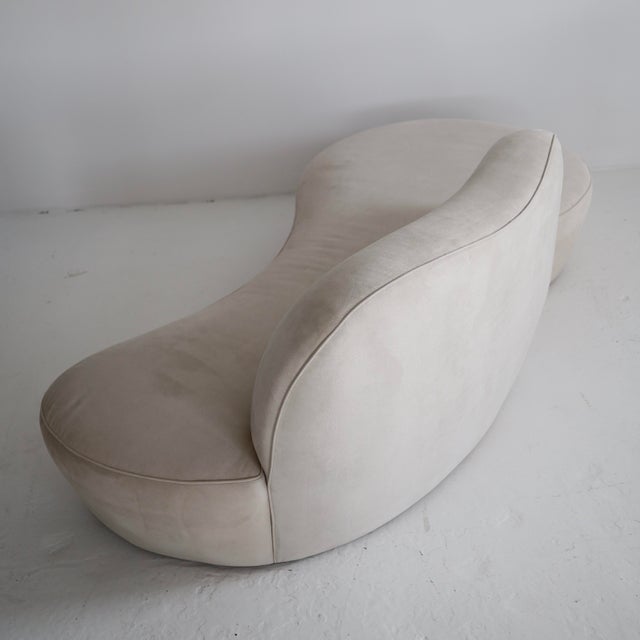 2000 - 2009 Vladimir Kagan “Zoe” Sofa For Sale - Image 5 of 6