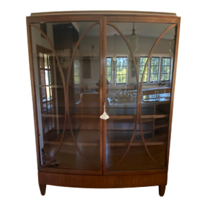 Late 20th Century Barbara Barry for Henredon Vitrine Cabinet With Glass Doors and Shelves