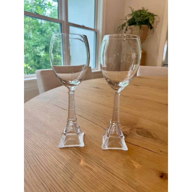 Lovely pair of vintage Eiffel Tower wine glasses with beautifully detailed stems in the shape of the iconic landmark....