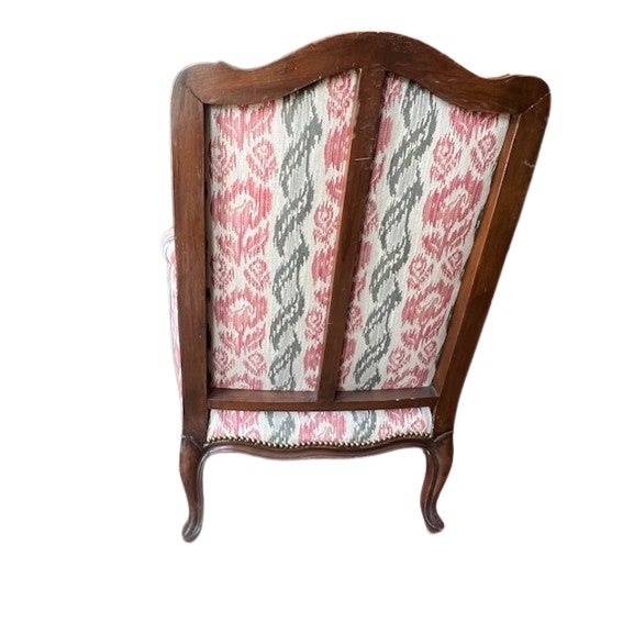 Louis XV–Style Walnut Bergère Armchairs in Ikat Upholstery With Brass Nail Head Trim — 20th Century Matching Pair For Sale - Image 4 of 9