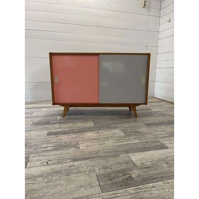 Vintage U- 452 Chest of Drawers in Two Colours by Jiri Jiroutek, 1965 For Sale - Image 7 of 7