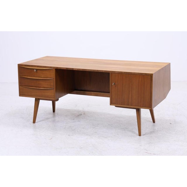 Vintage Desk in the style of Hellerau For Sale - Image 5 of 18