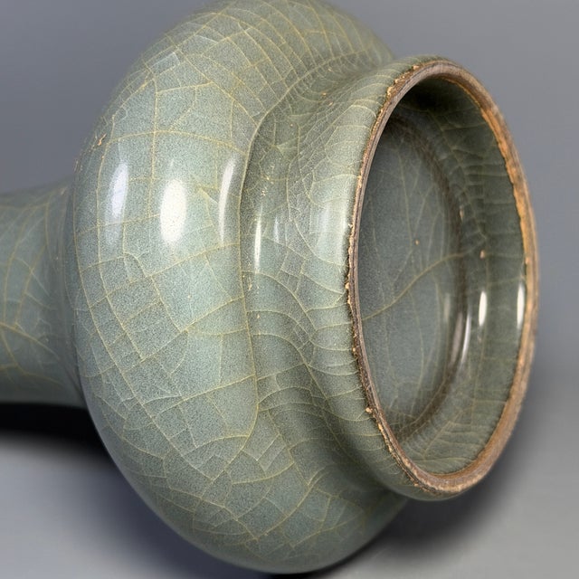 Antique Chinese Celadon Long‑Neck Crackle‑Glaze Vase, Collectible Antique For Sale - Image 6 of 7