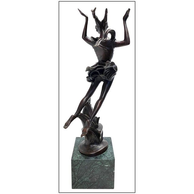 Message us to inquire about custom framing options! (Included for free with every purchase) The artwork here, "Daphne", is...